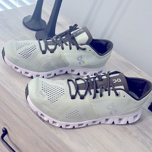 MENS ON CLOUDS running tennis shoes